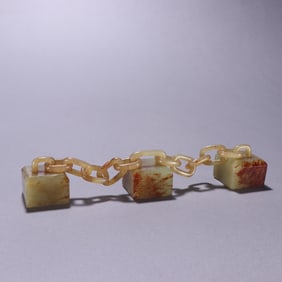 A piece of Han Hetian jade three-chain seal