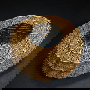 One piece of Qing Dynasty silver filigree is mostly a powder box: Qing Dynasty silver filigree mostly powder cartridges Size: H:9cm diameter 15cm (The Dimensions Of All Batches Are Manually Measured.If You Need More Detailed Information, Please Contact Our Customer