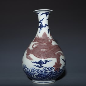A piece of Ming blue and white glazed red dragon pattern jade pot spring vase