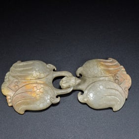 A piece of Hetian jade Feng Dai ditch
