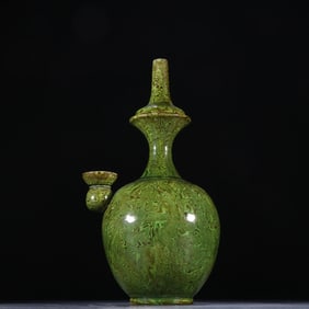 A piece of Song churning the net bottle