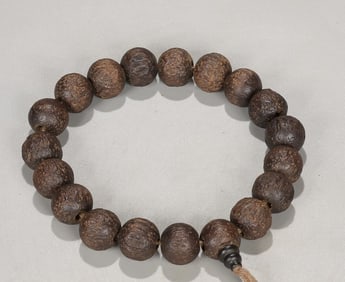 A piece of Qing Qi Nan agarwood eighteen Buddha beads