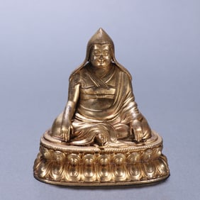 A bronze gilt statue of Tsongkhapa
