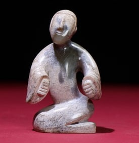 A piece of seed material is full of gray skin and jade nobles