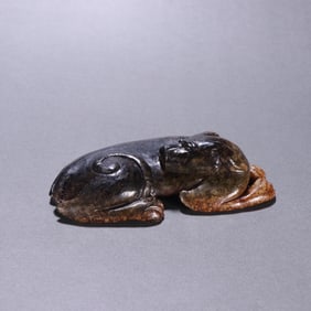 A piece of the pre-Ming burning jade beast