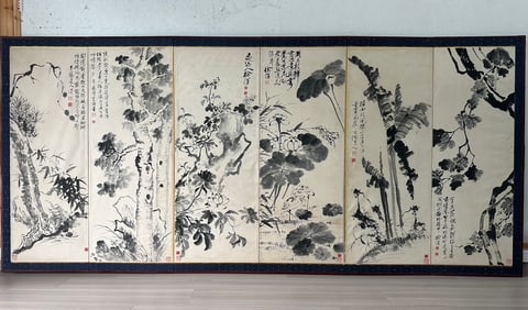 A picture of Xu Wei's freehand ink-colored flowers
