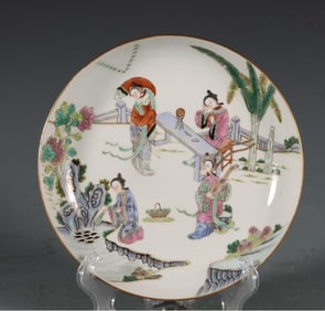 A piece of the Qing Dynasty Xianfeng year four beauties pastel gold plate