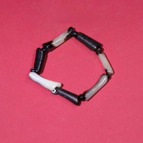 A Han Dynasty mercury bracelet