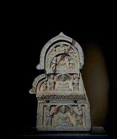 One piece of Jiandra, one Buddha and two disciples