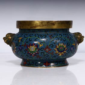 A piece of Qing Dynasty cloisonné animal ear stove