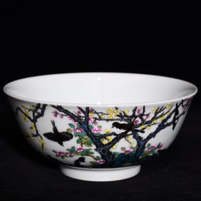 A pair of Qing Yongzheng enamel color twelve happy bowls