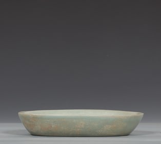 A piece of Song Ru kiln azure glaze dark engraved oval wash