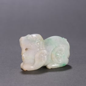 A piece of clear emerald beast