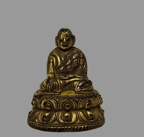 A bronze gilt statue of the Guru