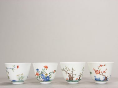 A set of Qing Kangxi blue and white colorful flower god cup