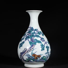 A piece of the Yongzheng year of the Qing Dynasty bucket color pine, bamboo, plum and jade pot