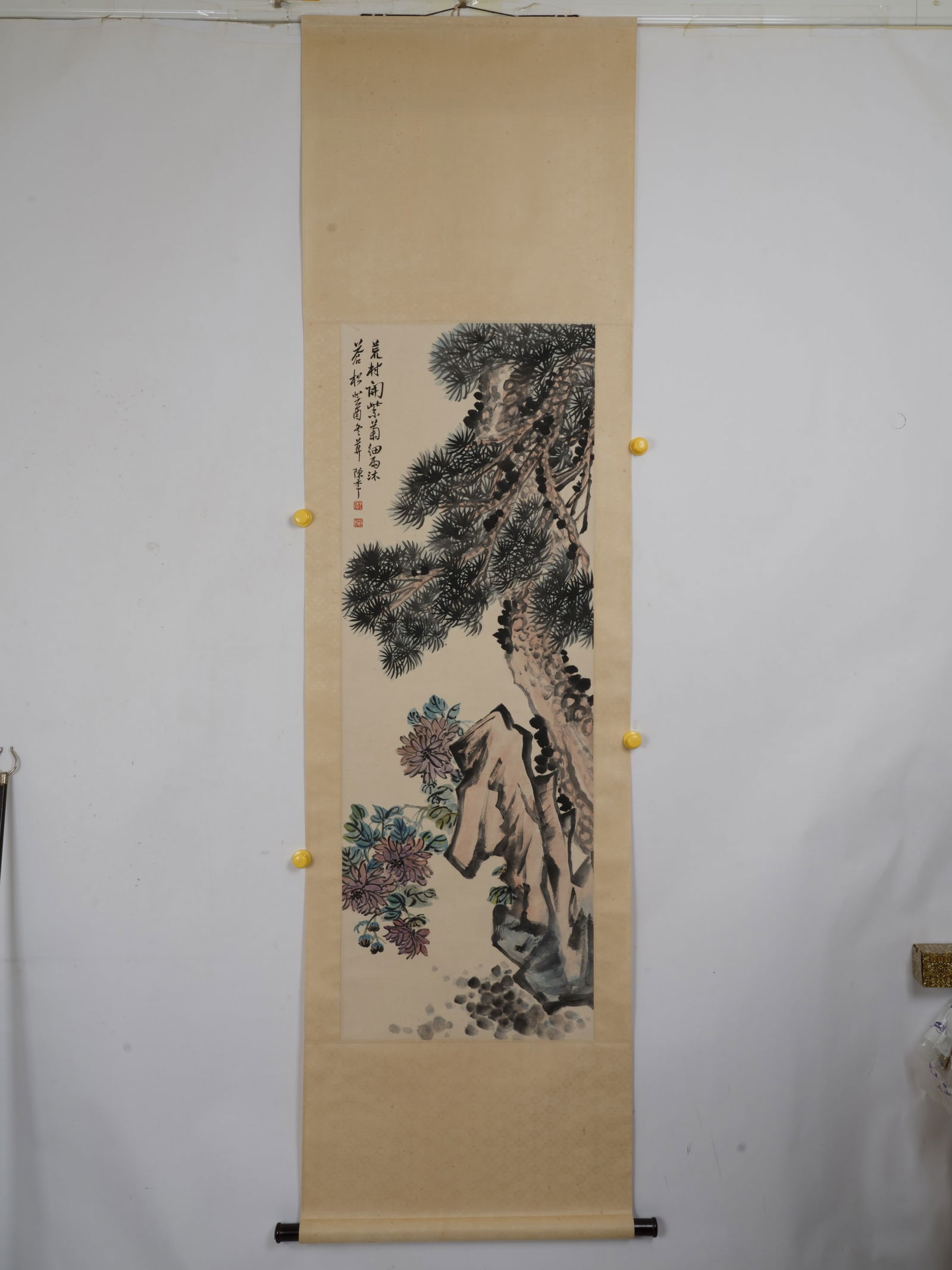 A picture of a pine tree by Chen Banding on paper: Chen Banding's pine tree on paper Size: 139x49cm (The Dimensions Of All Batches Are Manually Measured.If You Need More Detailed Information, Please Contact Our Customer Service Before Bidding.)