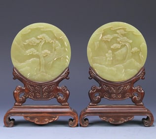 A pair of Qing Dynasty Hetian Topaz character stories and poems are interstitial