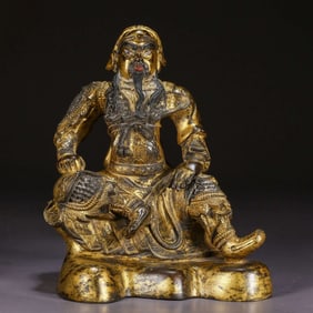 A bronze statue of Guan Gong in the Qing Dynasty