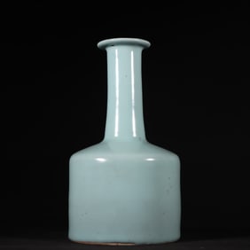 A Song Dynasty official kiln pink blue glazed paper bottle