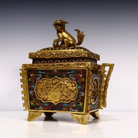 A Qing Dynasty cloisonne lion button open window incense burner