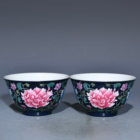 A pair of Qing Yongzheng sapphire blue ground enamel colored floral pattern cups