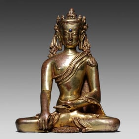 A bronze gilt statue of the Buddha of the Qing Dynasty