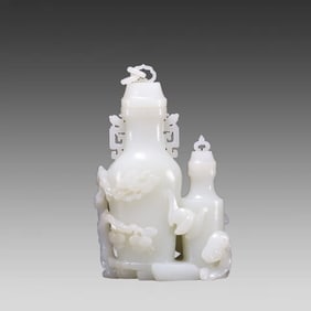 A piece of Hetian jade's Ganoderma lucidum bat pattern doublet