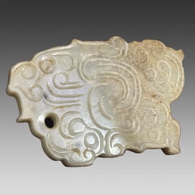 A piece of Hetian jade's dragon pattern jade