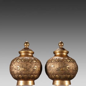 A pair of Liaojin gilt copper gilt hunting picture jars