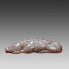 A small piece of jade pig with full seed material