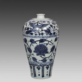 A piece of Yuan blue and white peacock entwined peony pattern plum vase