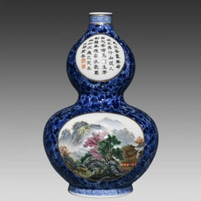 A piece of Qing Dynasty Qianlong blue and white window pastel landscape pattern gourd bottle