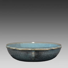 A piece of Song Dynasty Ru kiln sky blue glazed borneol hat ear wash