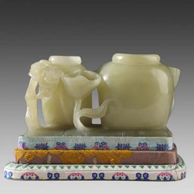 A Qing Dynasty Hetian jade bamboo row treasure ornament
