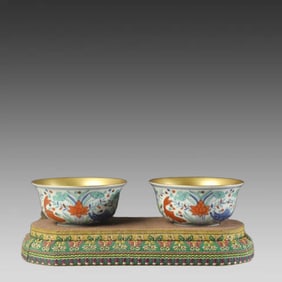 A pair of Ming Chenghua bucket cups