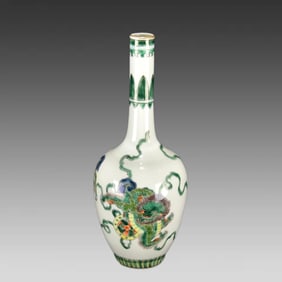 A piece of Qing Dynasty Kangxi colorful lion hydrangea diagram gall bottle