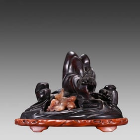 A piece of rosewood inlaid hibiscus stone figure Shanzi ornament of the Republic of China