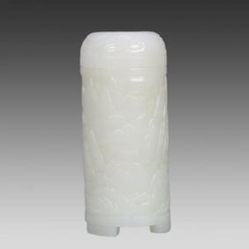 A piece of Hetian jade of the Qing Dynasty character landscape incense tube
