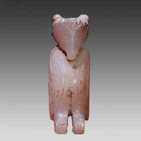 A jade owl from the Shang and Zhou dynasties