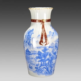 A Qing Dynasty Qianlong blue material landscape melon ridge ribbon bottle