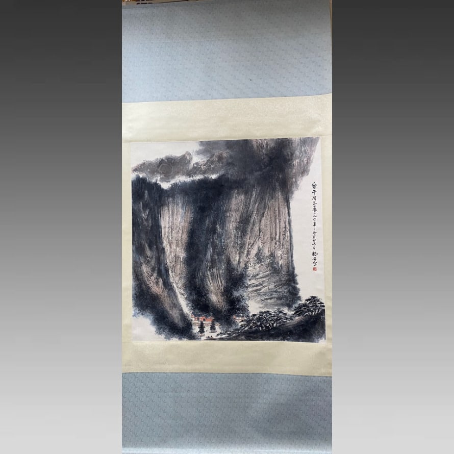 A fine landscape painting by Fu Baoshi: Fu Baoshi's fine landscape paintings SIZE: 96x91cm (The Dimensions Of All Batches Are Manually Measured.If You Need More Detailed Information, Please Contact Our Customer Service Before Bidding.)