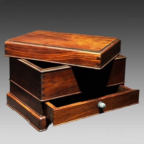 A piece of Huanghuali study box