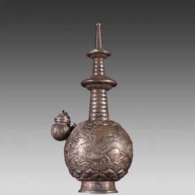 A piece of Qing Dynasty sterling silver double dragon pattern net bottle