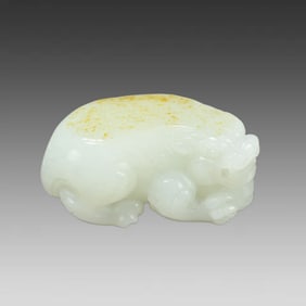 A Pixiu carving of Hetian jade