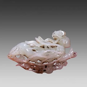 A piece of Hetian seed material slightly Qinpi golden toad handle