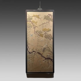 A piece of Cantonese embroidery of the Republic of China is a heron ascending