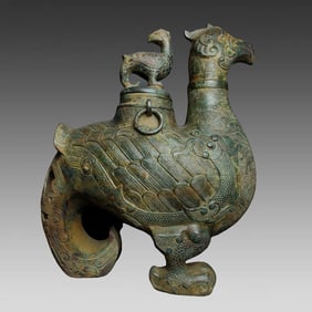 A piece of the Warring States bronze bird statue