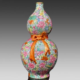 A piece of alum red painted gold, thousands of flowers do not fall to the ground, streamers gourd