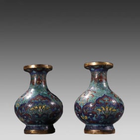 A pair of Qing Dynasty bronzed cloisonné floral pattern vases